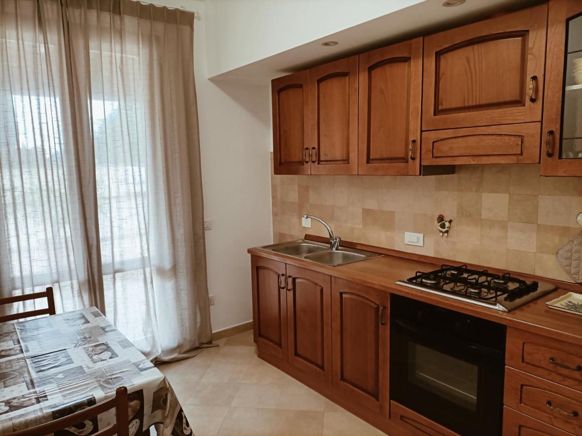 Casa Emilia - Appartamento Per Vacanze - Foligno Esterno foto