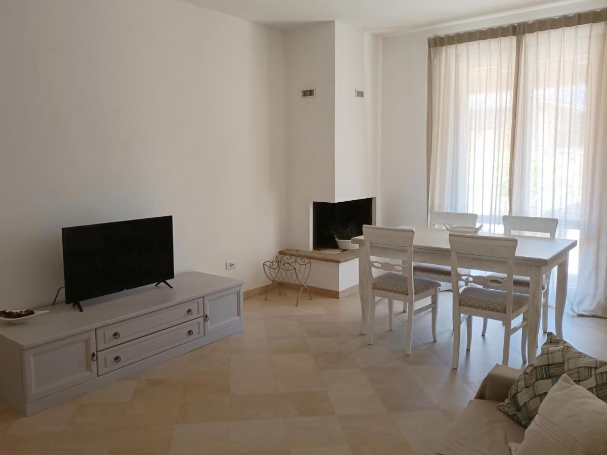 Casa Emilia - Appartamento Per Vacanze - Foligno Esterno foto